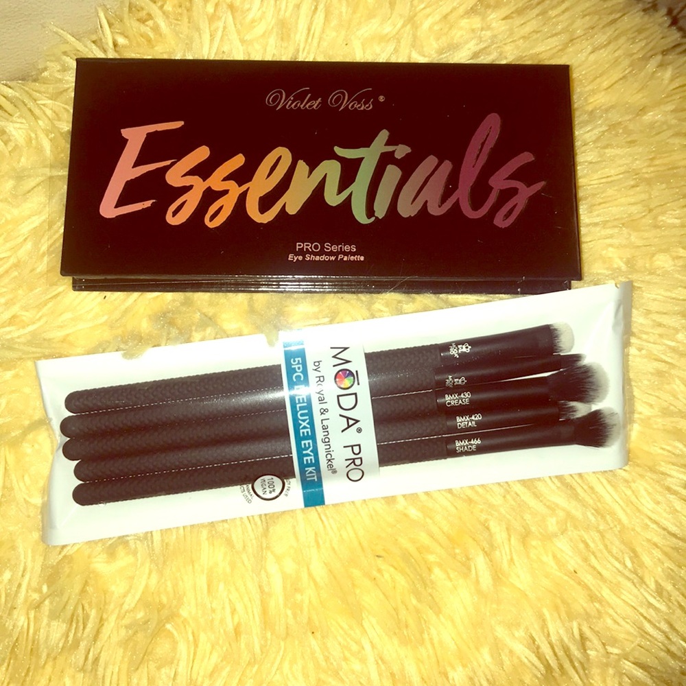 Violet Voss Essentials and Moda Pro deluxe eye kit